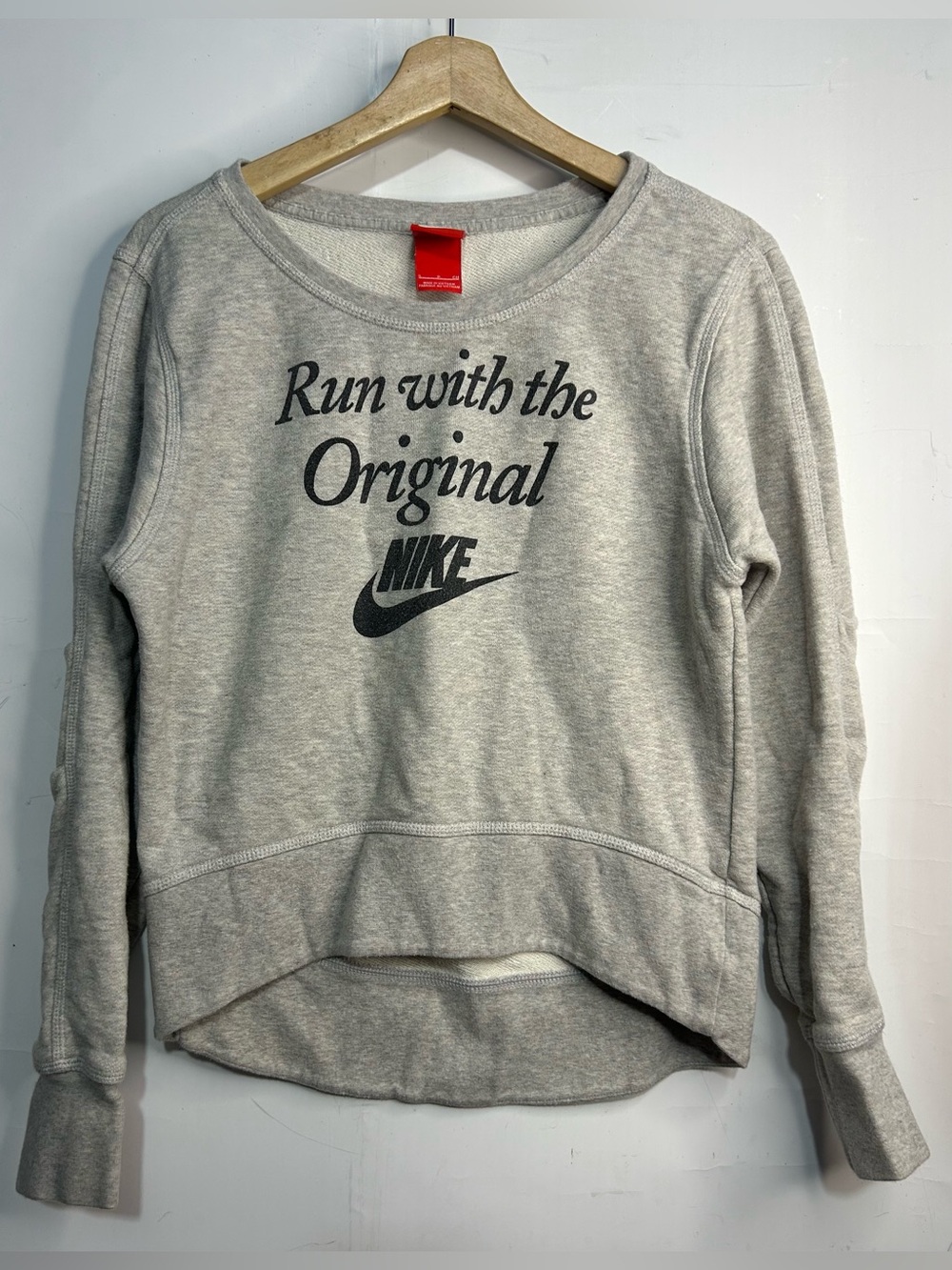 Nike "Run With The Original" Grey Pullover Sweatshirt Small